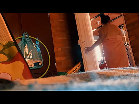 ❤️ Umalume uyandilandela sayongena kwi shower, uyandigezela ndisahlamba. Amanyala asemgangathweni kwi-xh.eviewporn.ru ❌❤